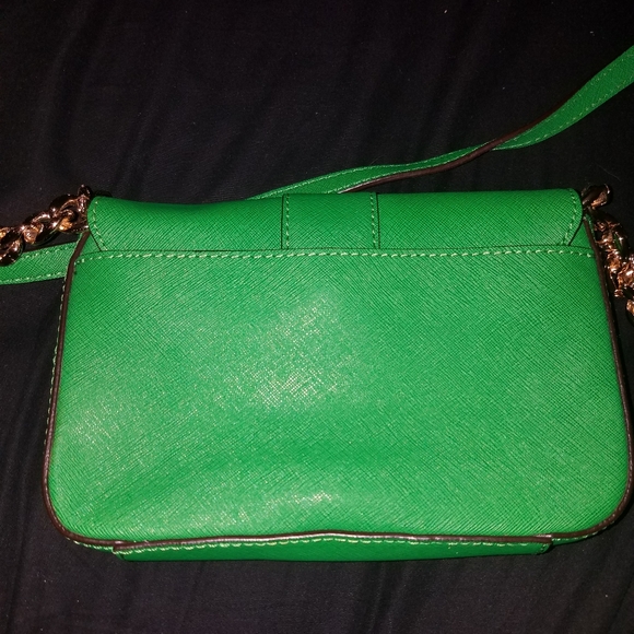 Small Michael Kors crossbody/shoulder bag - Picture 2 of 11